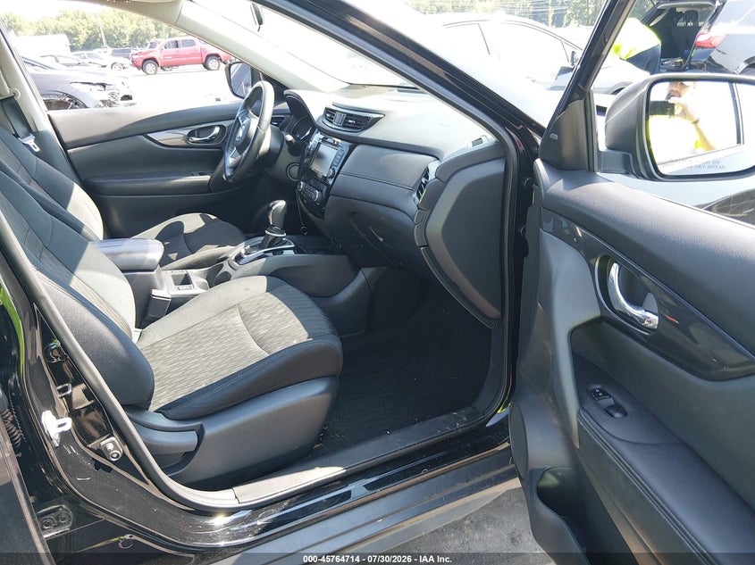 2018 NISSAN ROGUE auction photo 5