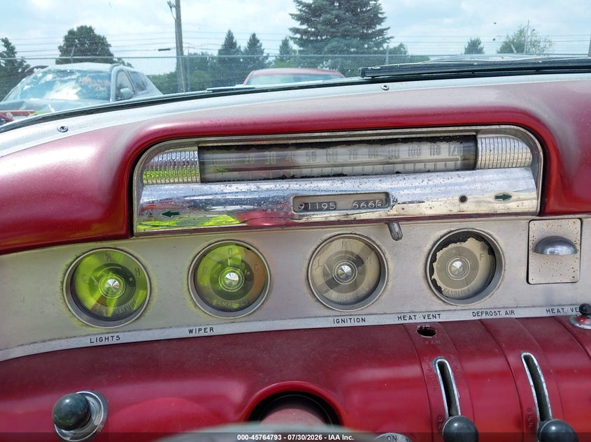 1954 BUICK SUPER auction photo 7