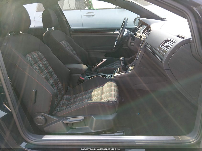 2015 VOLKSWAGEN GOLF GTI auction photo 5
