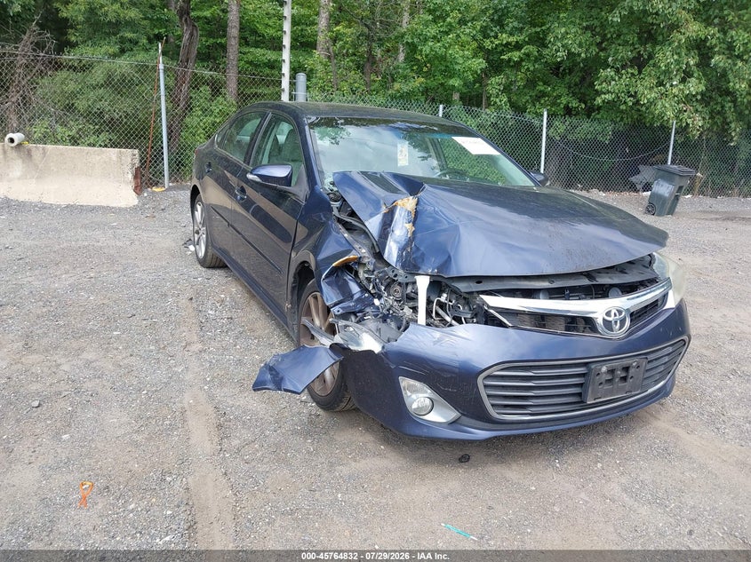 2015 TOYOTA AVALON auction photo 1