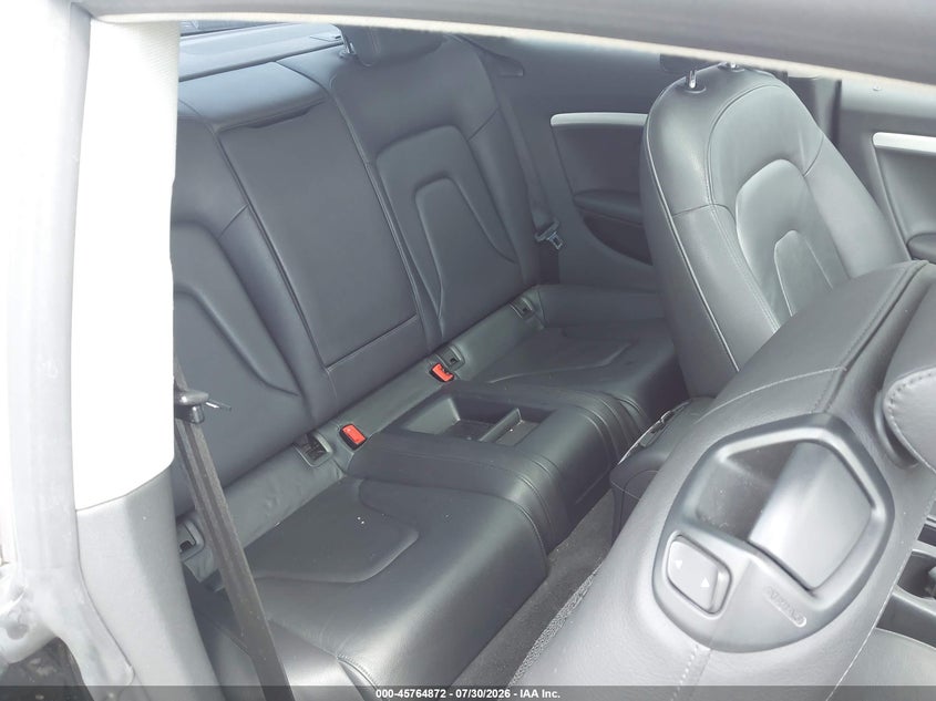 2011 AUDI A5 auction photo 8