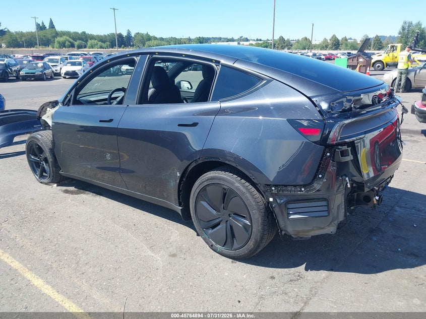 TESLA MODEL Y - zdjęcie 3