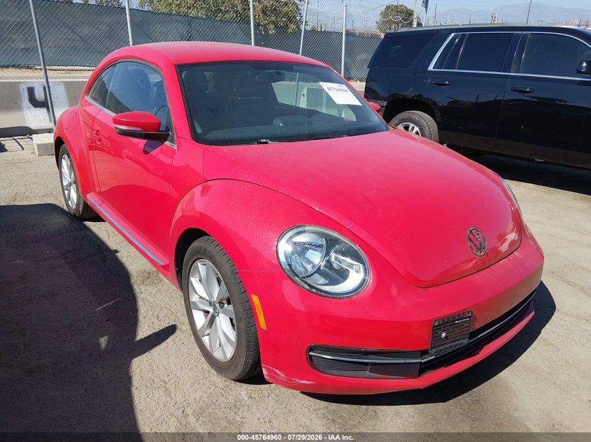 Vin: 3vwjl7at0em606882, lot: 46263709, volkswagen beetle 2.0l tdi 2014 img_1