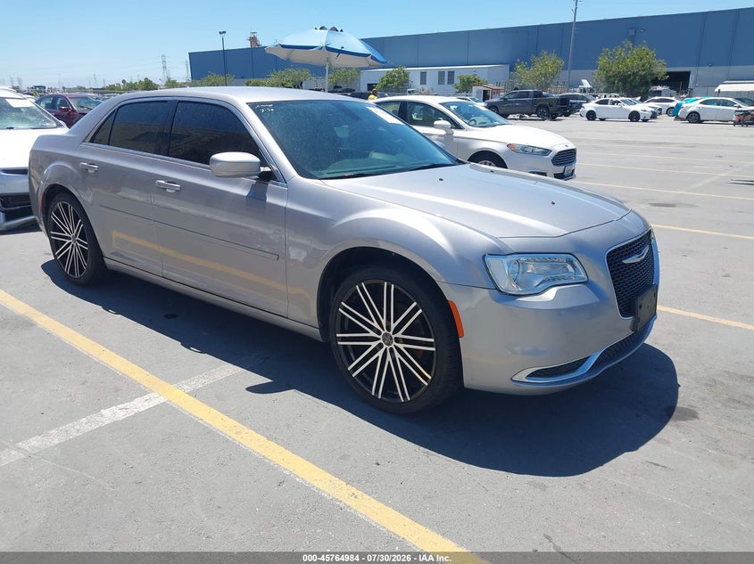 Vin: 2c3ccaag4fh749558, lot: 46263733, chrysler 300 limited 2015 img_1