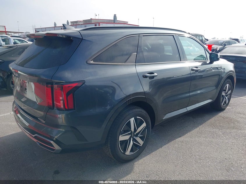 2023 KIA SORENTO auction photo 4