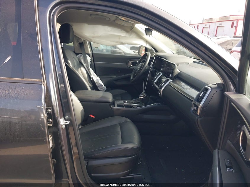 2023 KIA SORENTO auction photo 5