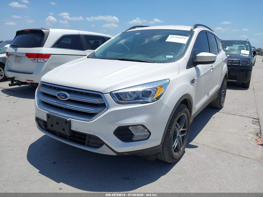 Vin: 1fmcu0hd6jub72645, lot: 46263763, ford escape sel 20182