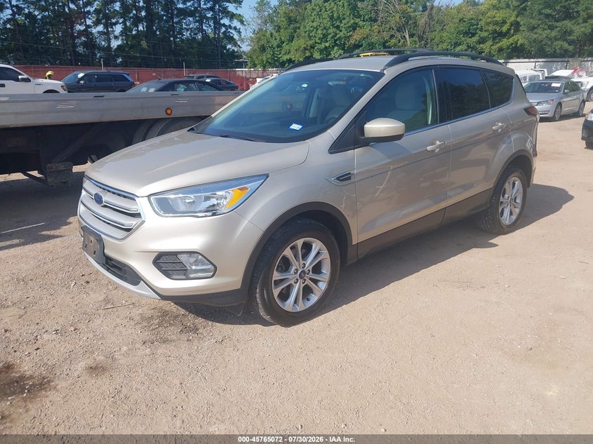Vin: 1fmcu0gd2jub72269, lot: 46263821, ford escape se 20182