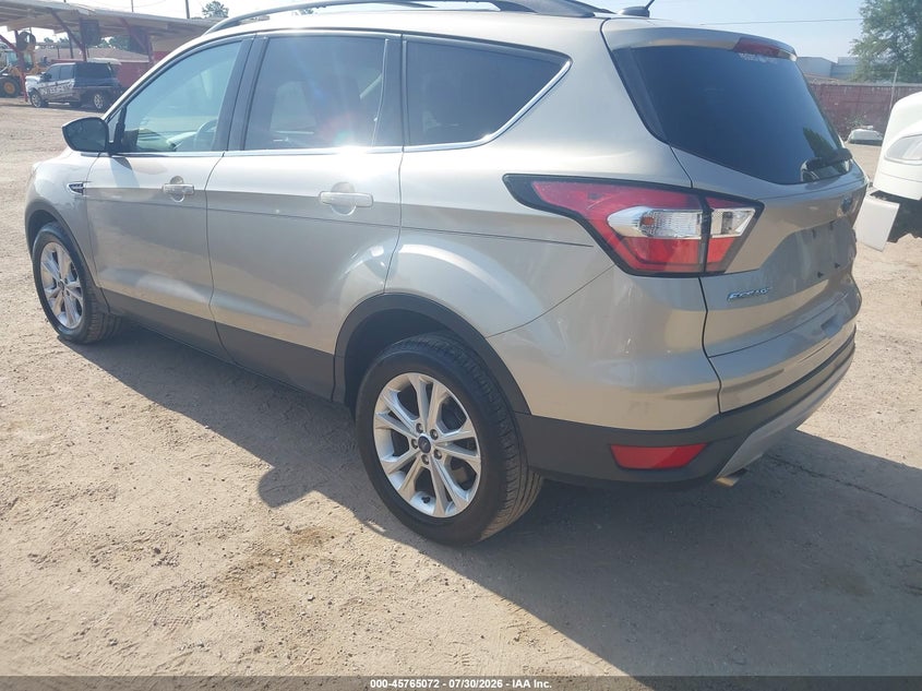 Vin: 1fmcu0gd2jub72269, lot: 46263821, ford escape se 20183