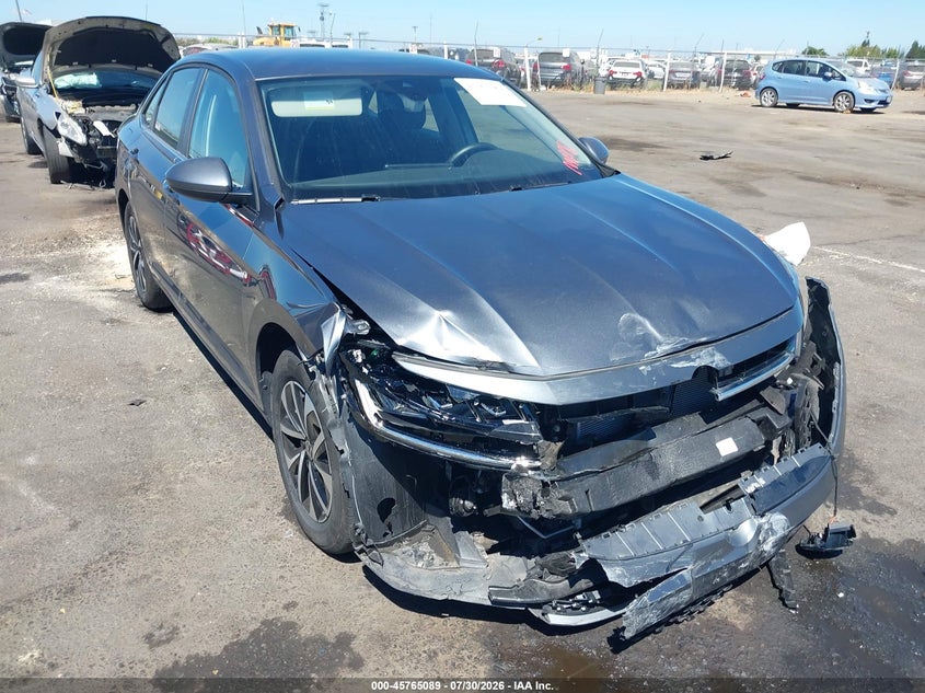 Vin: 3vw5x7bu0sm047469, lot: 46263838, volkswagen jetta 1.5t s 2025 img_1
