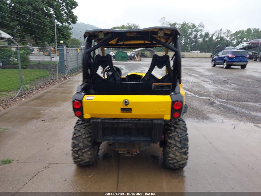 2014 CAN-AM COMMANDER auction photo 6