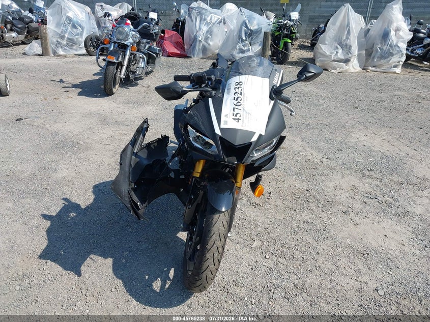 2019 YAMAHA YZFR3 auction photo 5