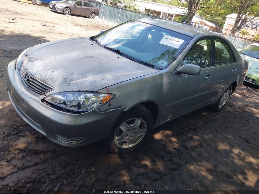 2005 Toyota Camry, Звичайний знос, IAAI, VIN 4T1BE32KX5U576104 — фото 2