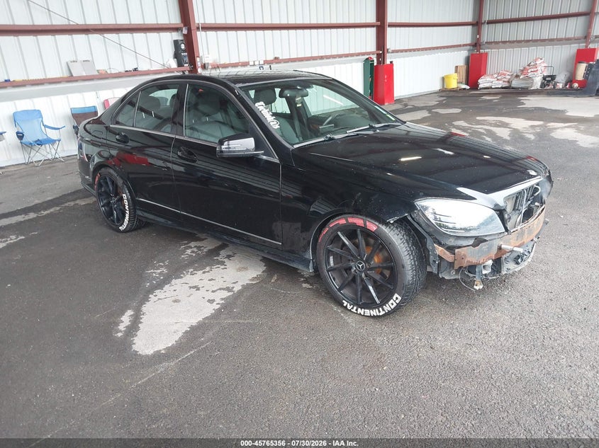 Vin: wddgf8bb7ar102005, lot: 46264105, mercedes-benz c 300 luxury 4matic/sport 4matic 2010 img_1