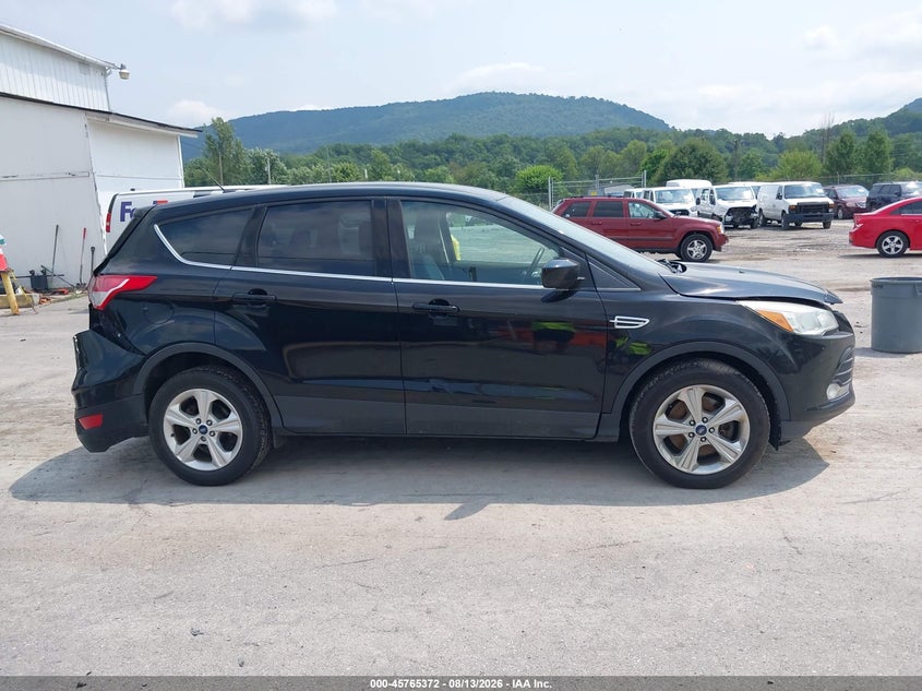 2016 FORD ESCAPE SE · Фото 14