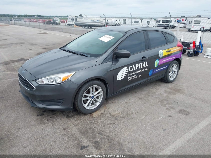 Vin: 1fadp3k22jl270155, lot: 46264185, ford focus se 20182