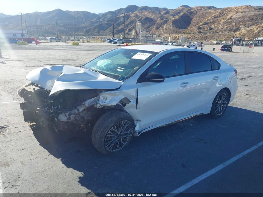 2023 KIA FORTE SEDAN 2.0L I-4 DOHC, VVT, 147HP