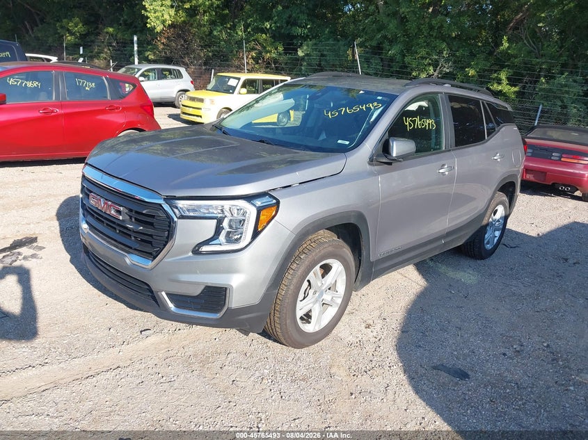 2024 GMC TERRAIN auction photo 2