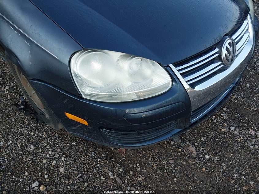 2010 VOLKSWAGEN JETTA auction photo 6