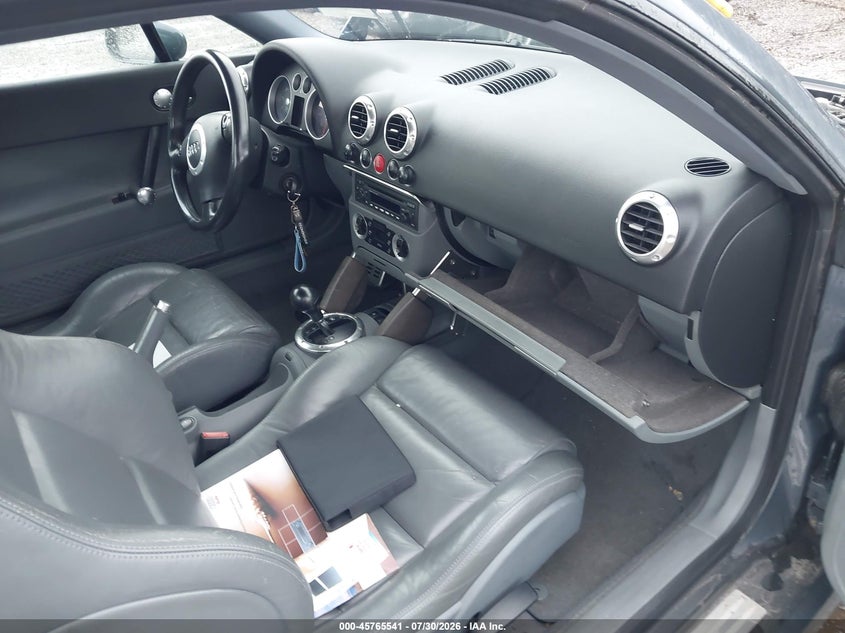 2004 AUDI TT auction photo 5