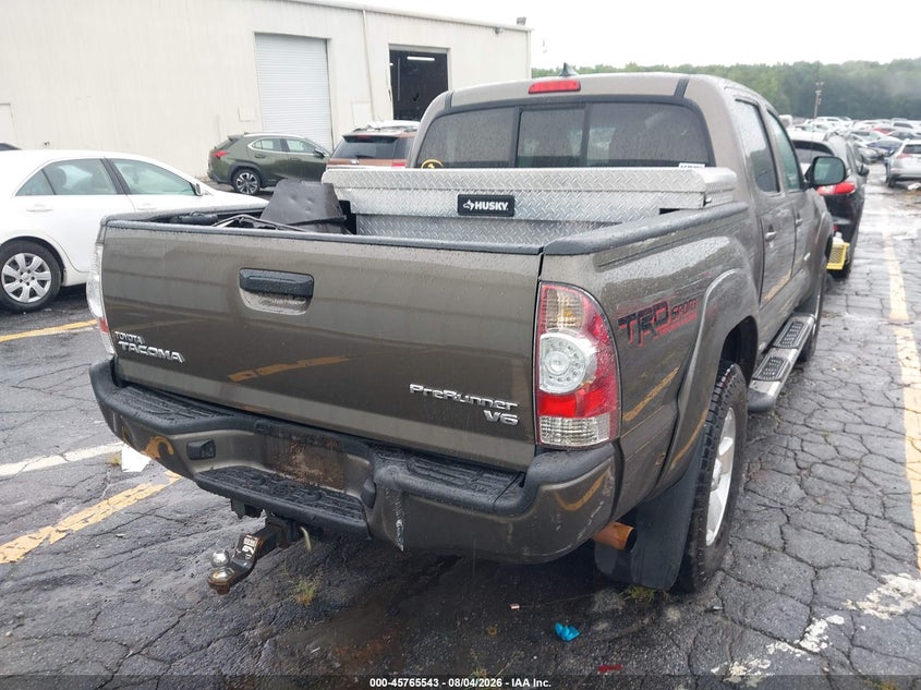 2015 TOYOTA TACOMA auction photo 4