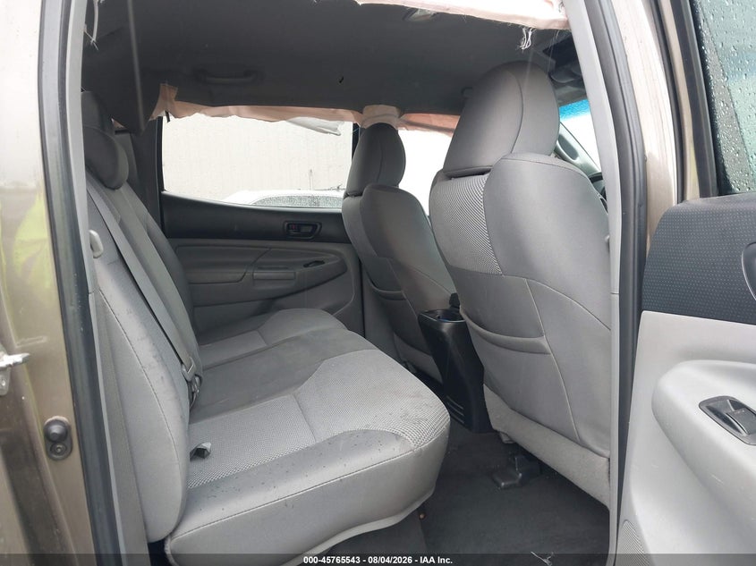 2015 TOYOTA TACOMA auction photo 8