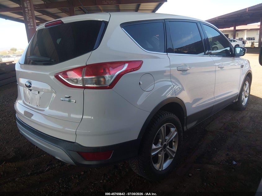 Vin: 1fmcu0gxxfub81609, lot: 46264391, ford escape se 20154