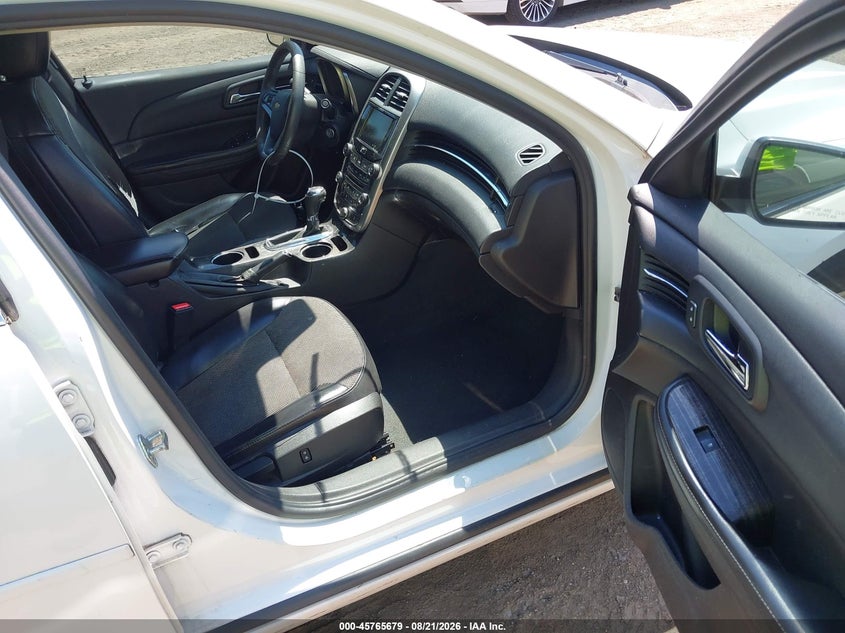 2015 CHEVROLET MALIBU auction photo 5