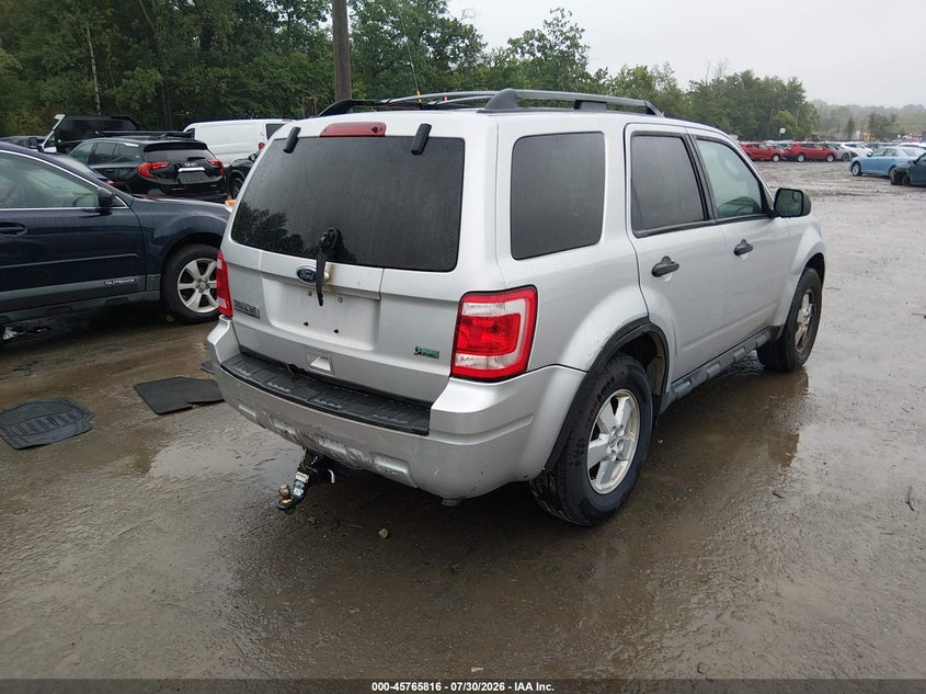 Vin: 1fmcu9dg8akc81320, lot: 46264565, ford escape xlt 20104