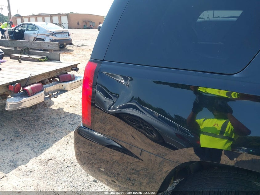 2015 CHEVROLET TAHOE auction photo 6