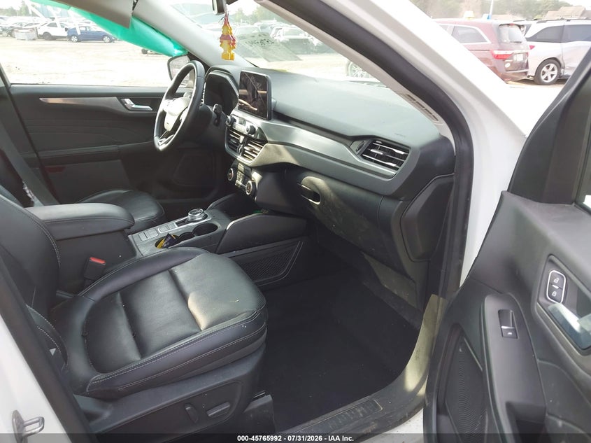 2022 FORD ESCAPE auction photo 5