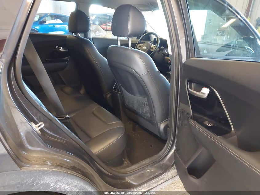 2018 KIA NIRO auction photo 8