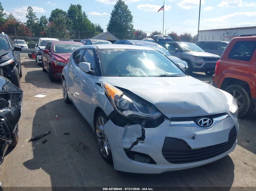 2015 HYUNDAI VELOSTER auction photo 1