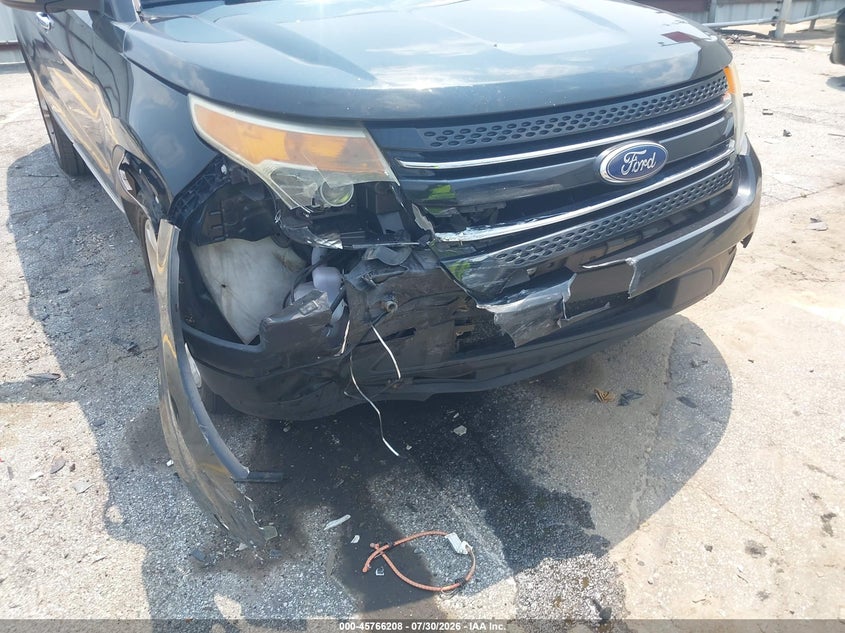 2011 FORD EXPLORER auction photo 6