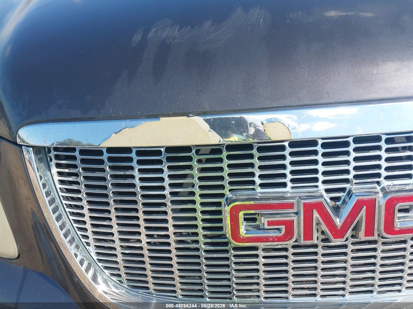 2010 GMC YUKON auction photo 6