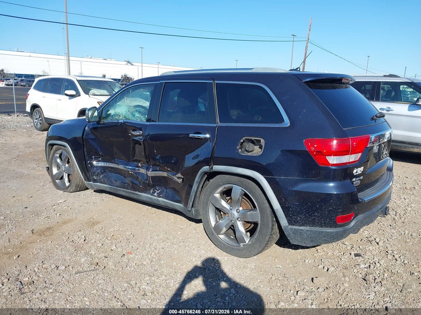 Vin: 1j4rr6gt3bc560588, lot: 46264994, jeep grand cherokee overland 20113