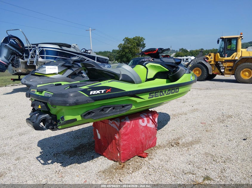 2020 SEADOO RXT-X 300 auction photo 4