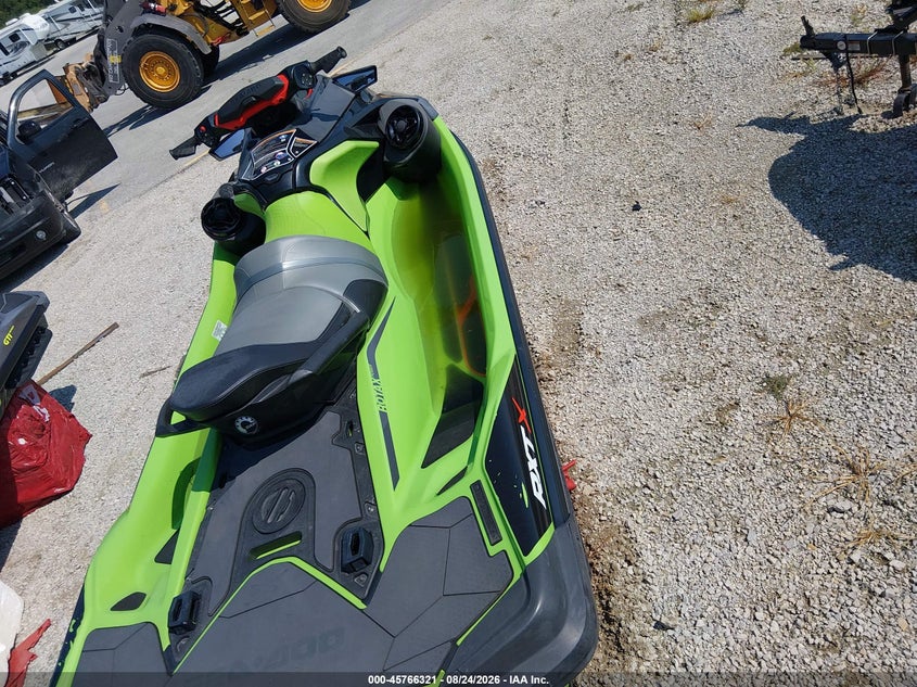 2020 SEADOO RXT-X 300 auction photo 5