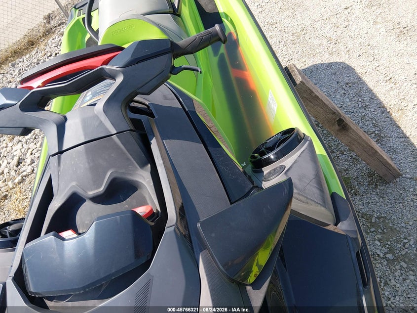 2020 SEADOO RXT-X 300 auction photo 8