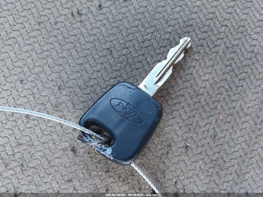 2002 FORD MUSTANG COUPE 3.8L V-6 190HP