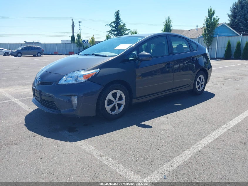 Vin: jtdkn3du3d5572889, lot: 46265202, toyota prius two 20132