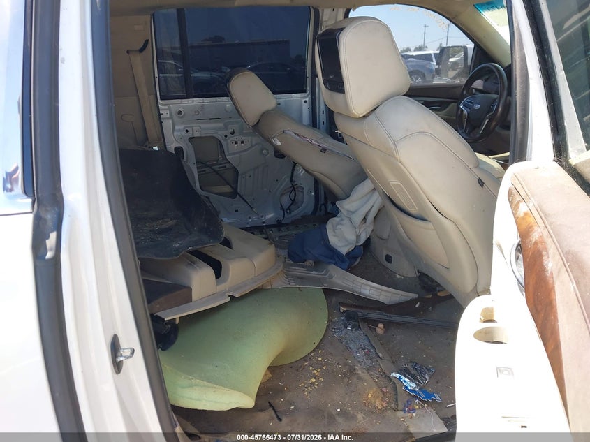 2016 CADILLAC ESCALADE ESV auction photo 8