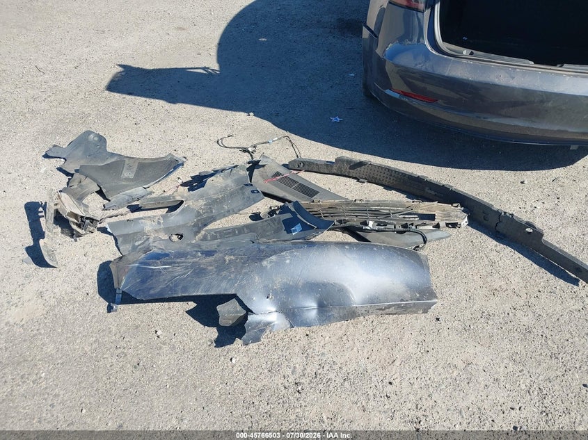 TESLA MODEL 3 - zdjęcie 12