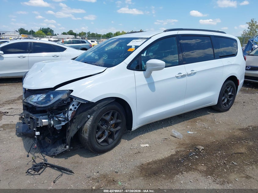 Vin: 2c4rc1bg3jr158693, lot: 46265276, chrysler pacifica touring l 20182