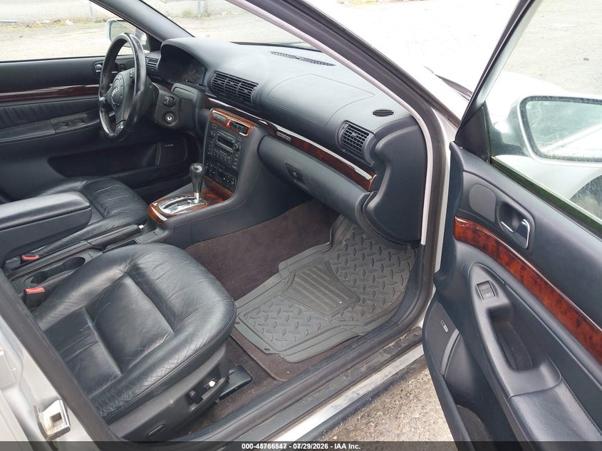 2001 AUDI A4 auction photo 5