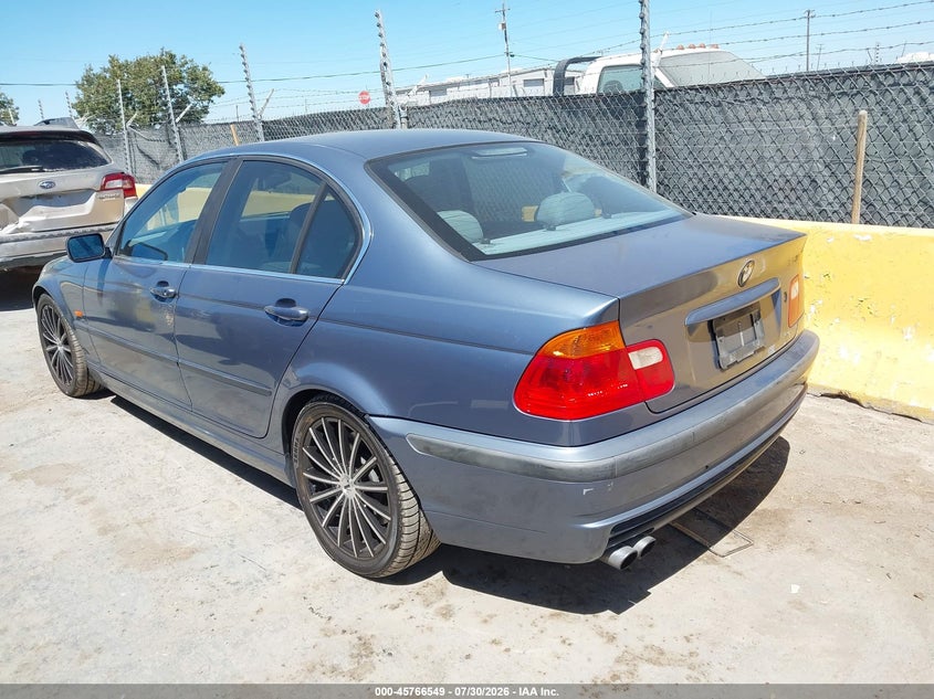 2001 BMW 330I auction photo 3