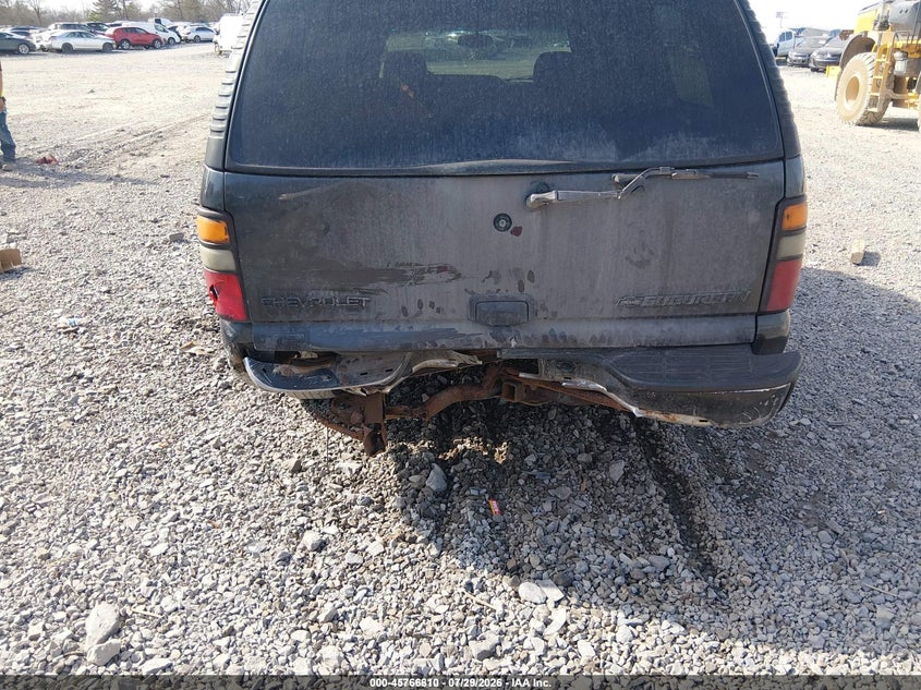 2003 CHEVROLET SUBURBAN 1500 auction photo 6