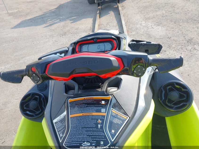 2019 SEA DOO RXT-300 auction photo 5