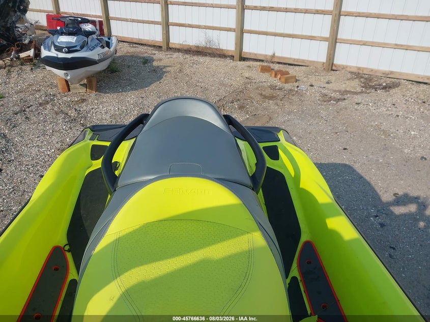 2019 SEA DOO RXT-300 auction photo 8