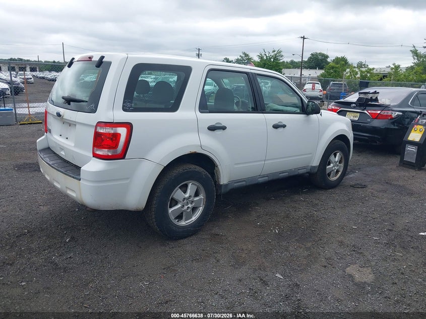 Vin: 1fmcu9c74akc58506, lot: 46265387, ford escape xls 20104